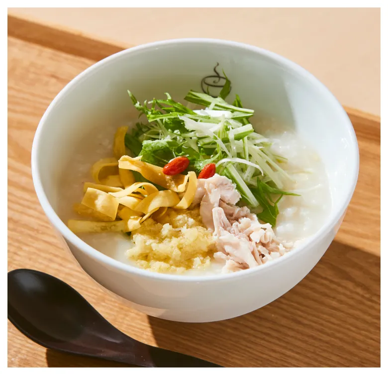 おかゆと麺 粥餐庁　蒸し鶏ジンジャーのお粥